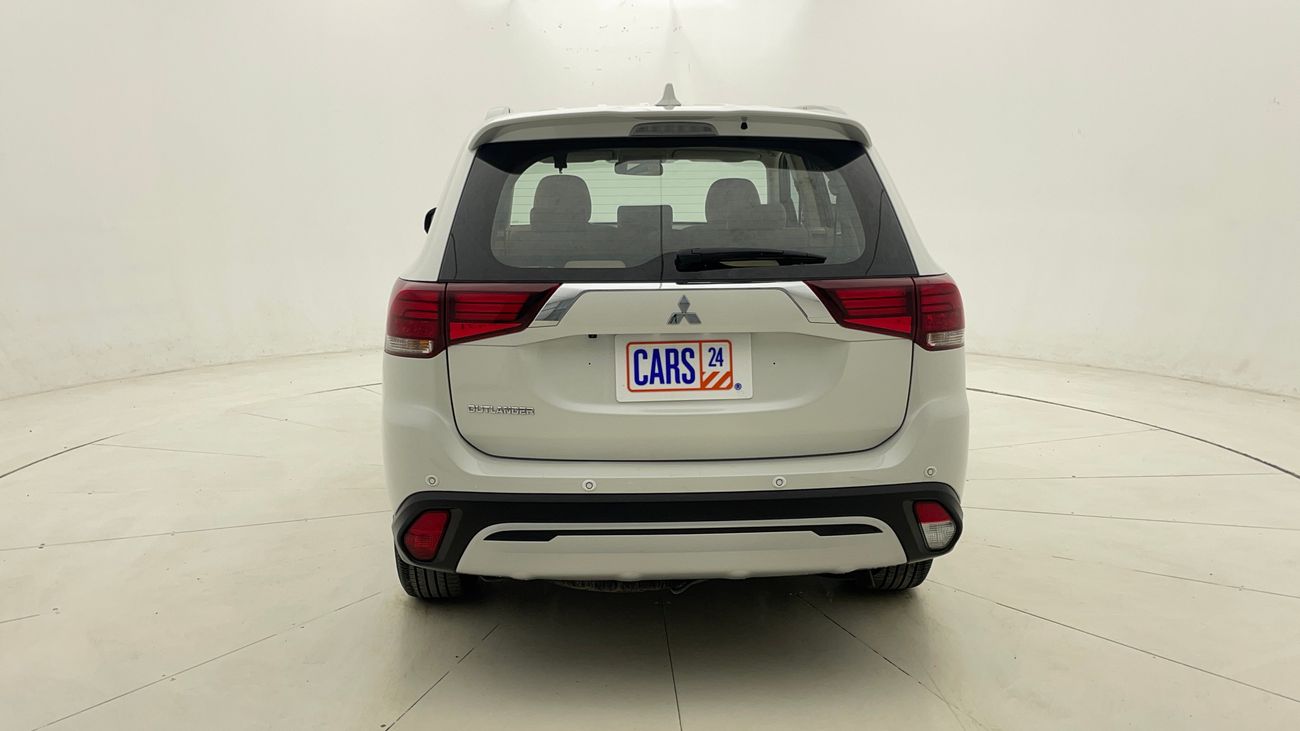 Mitsubishi Outlander GLS MID 2.4 | Zero Down Payment | Home Test Drive