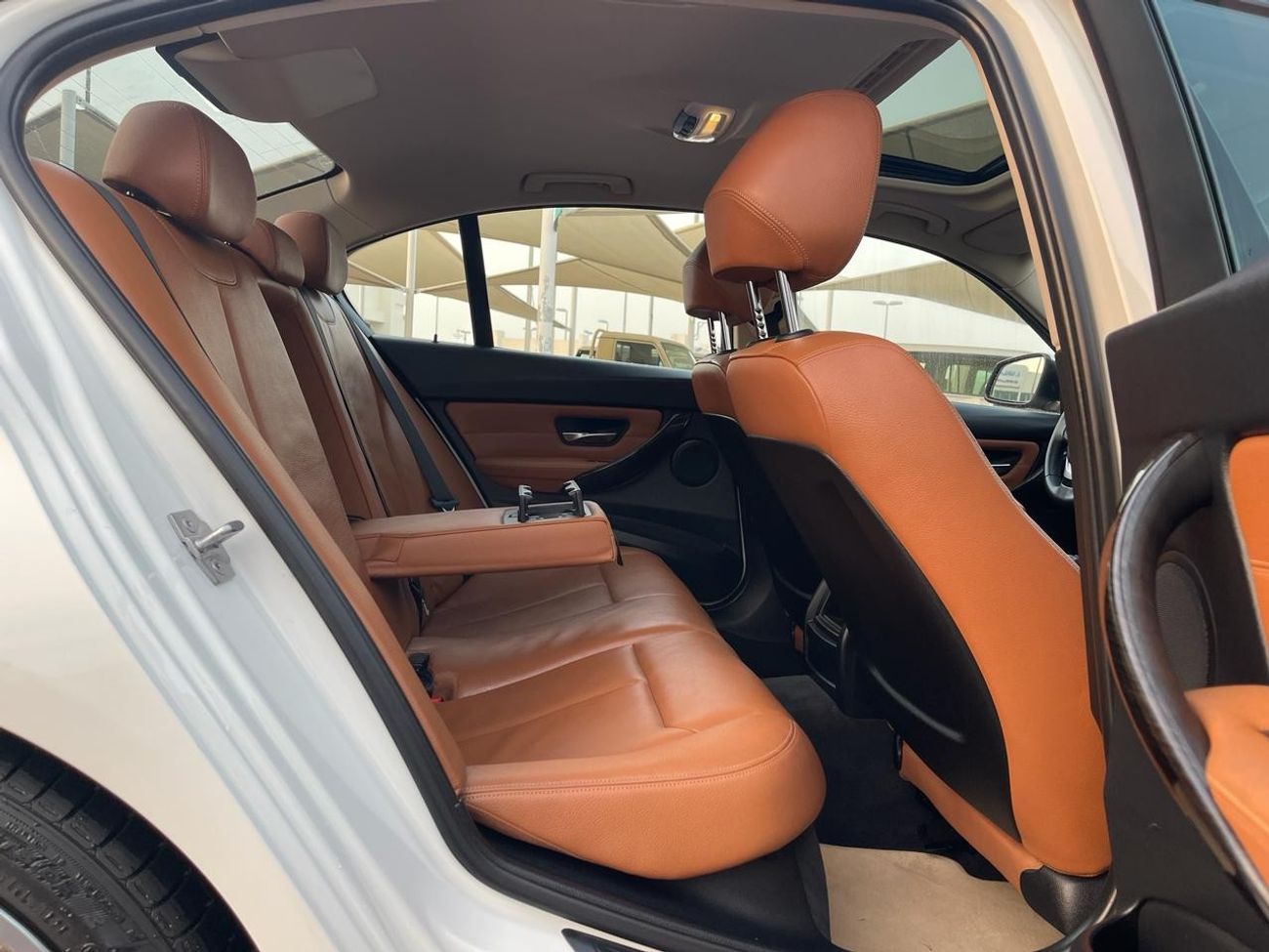 BMW 328i Exclusive BMW 328i _GCC_2015_Excellent Condition _Full option