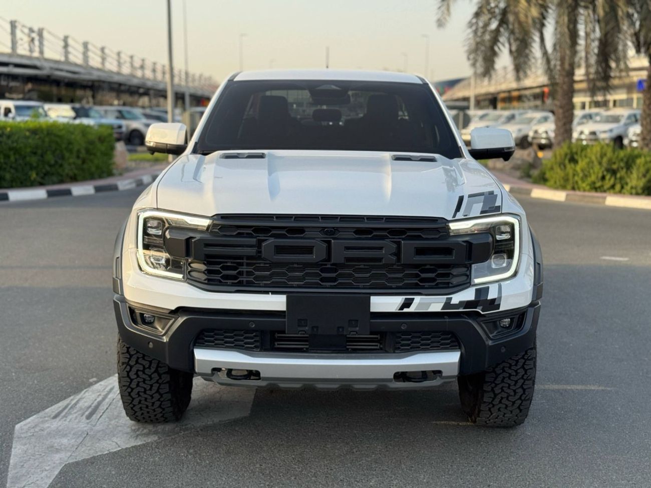 فورد رانجر Raptor 3.0T (392 HP) V6 GCC SPEC UNDER WARRANTNEAT AND CLEAN