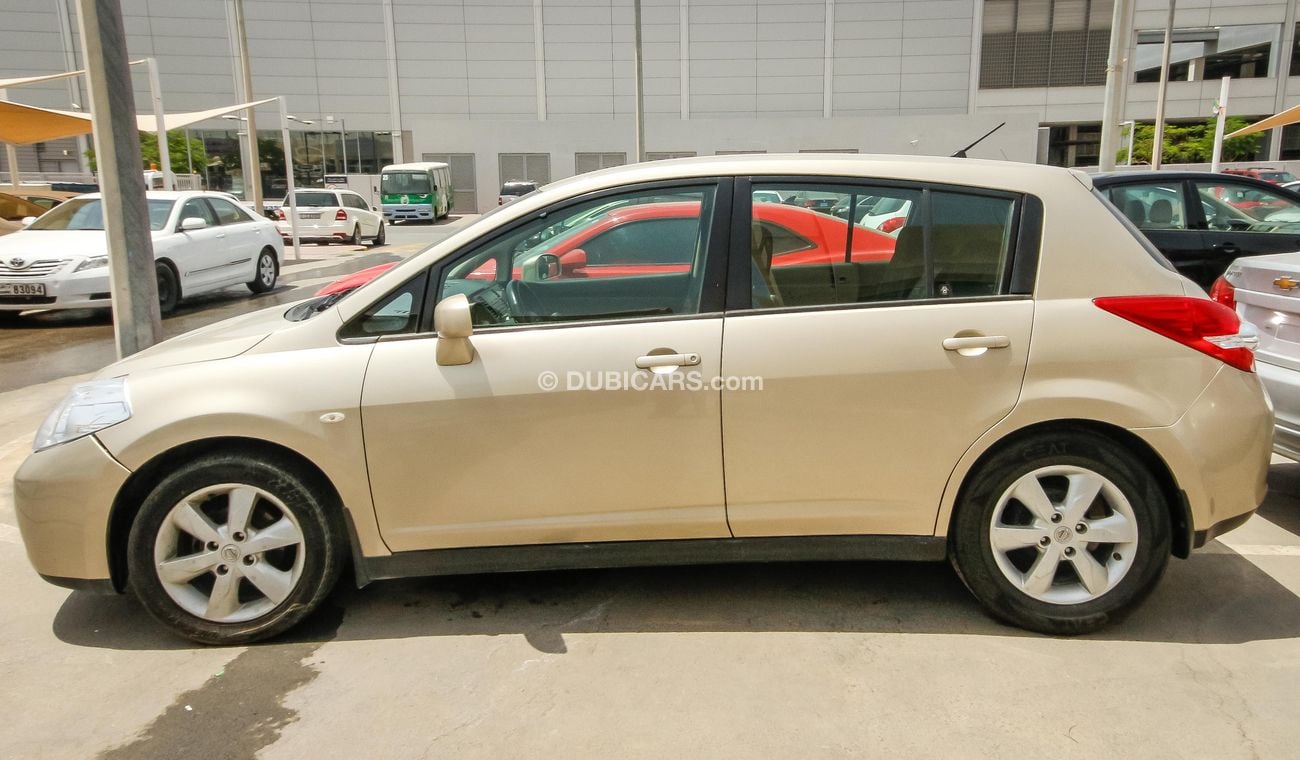 Nissan Tiida