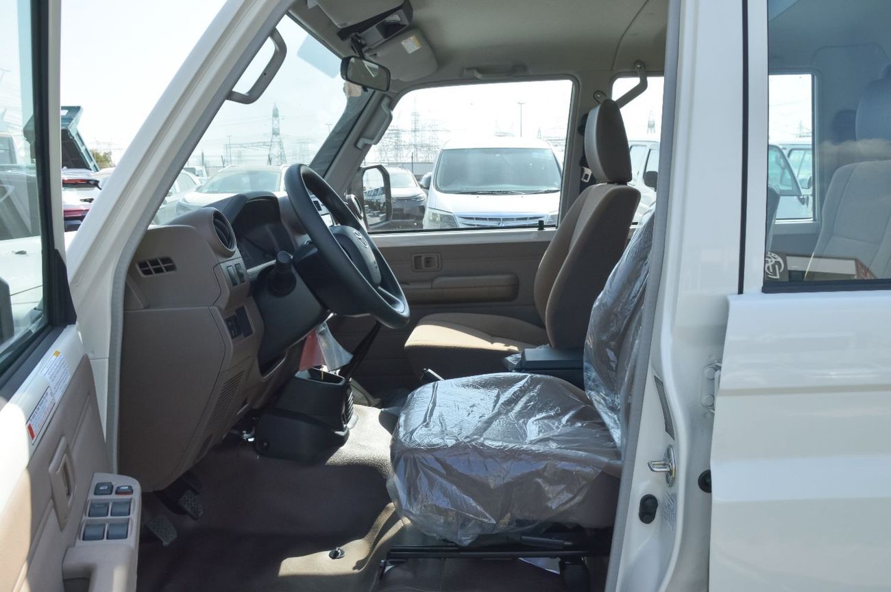 Toyota Land Cruiser TOYOTA LAND CRUISER 79 SERIES 4.5L DOUBLE CABIN 4WD DIESEL 2024 | AUDIO PLAYER | ALLOY WHEELS | WINC