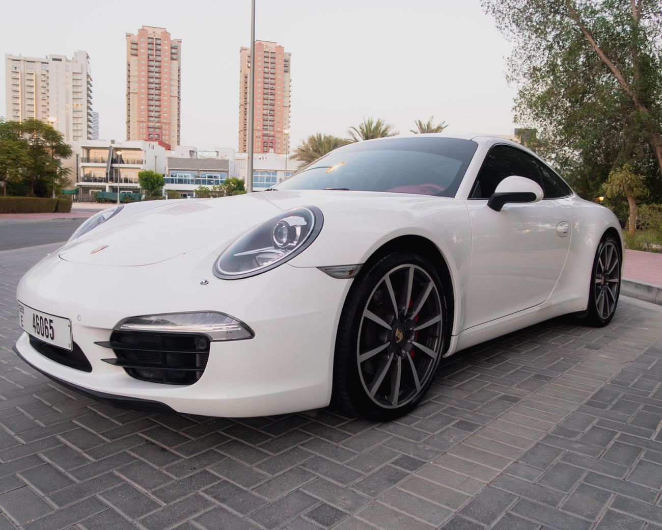 Porsche 911 Carrera S 3.8L (400 HP) Coupe