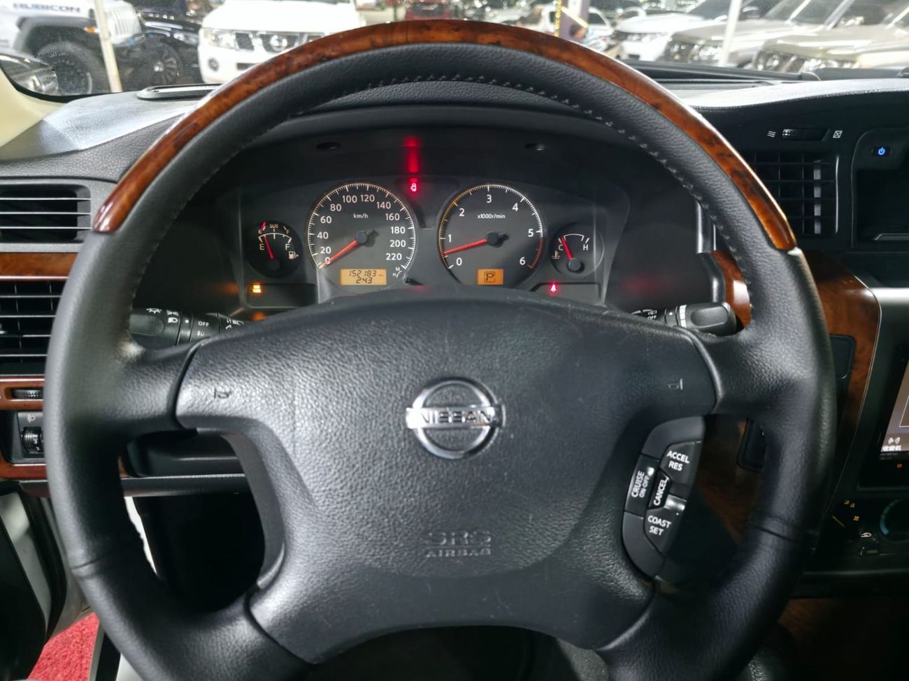 Nissan Patrol Safari Safari 4.8L A/T