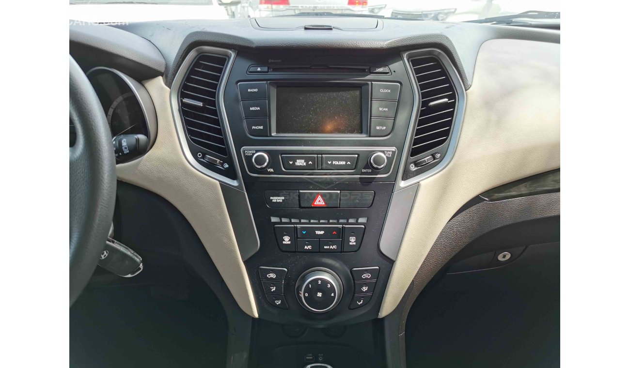 Hyundai Santa Fe 2.4L, 17" Rims, Drive Mode, DRL LED Headlights, Rear Camera, Bluetooth, Dual Airbag, DVD (LOT # 780)