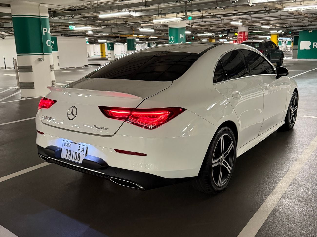 Mercedes Benz CLA250