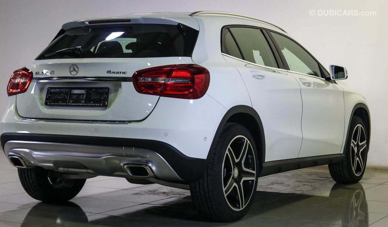 Mercedes-Benz GLA 250 4 Matic