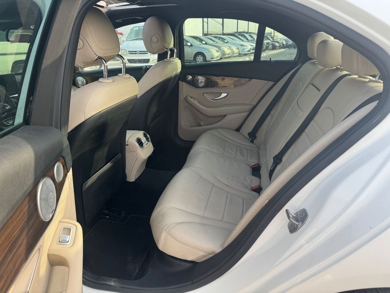 Mercedes Benz C300 STD (NON GCC) Mercedes Benz full option IMPORTED FROM USA