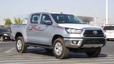 تويوتا هيلوكس 2.4L Diesel 4WD M/T