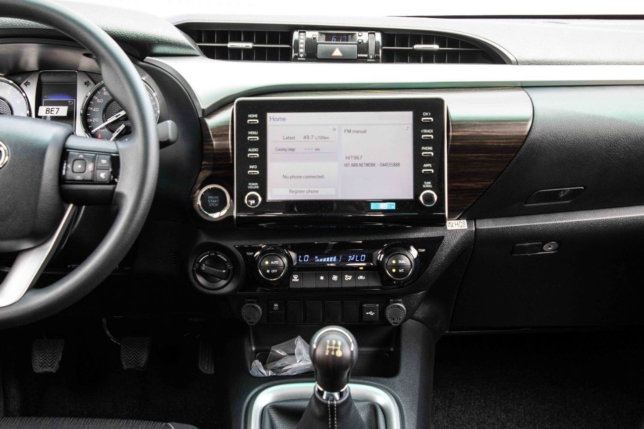 Toyota Hilux 2024 Toyota Hilux 4X4 DC 2.7 HI - Attitude Black inside Black