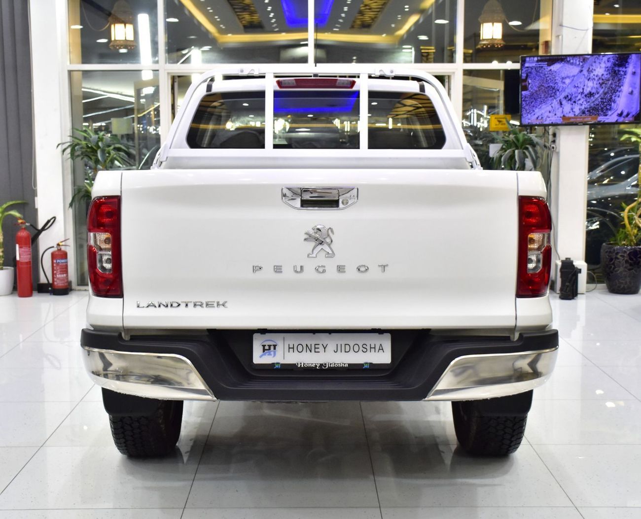 بيجو لاندترك EXCELLENT DEAL for our Peugeot Landtrek ( 2023 Model ) in White Color GCC Specs
