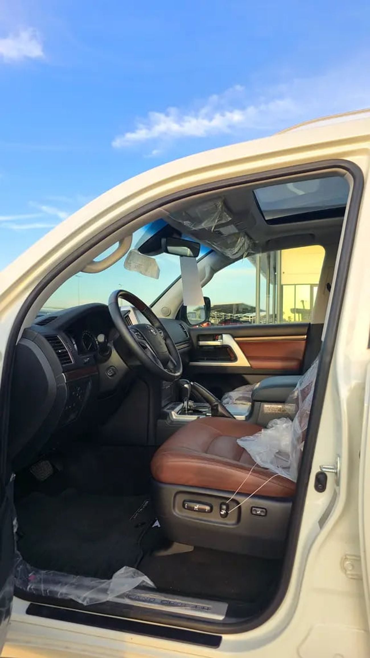 Toyota Land Cruiser VXR KM - GCC Specs