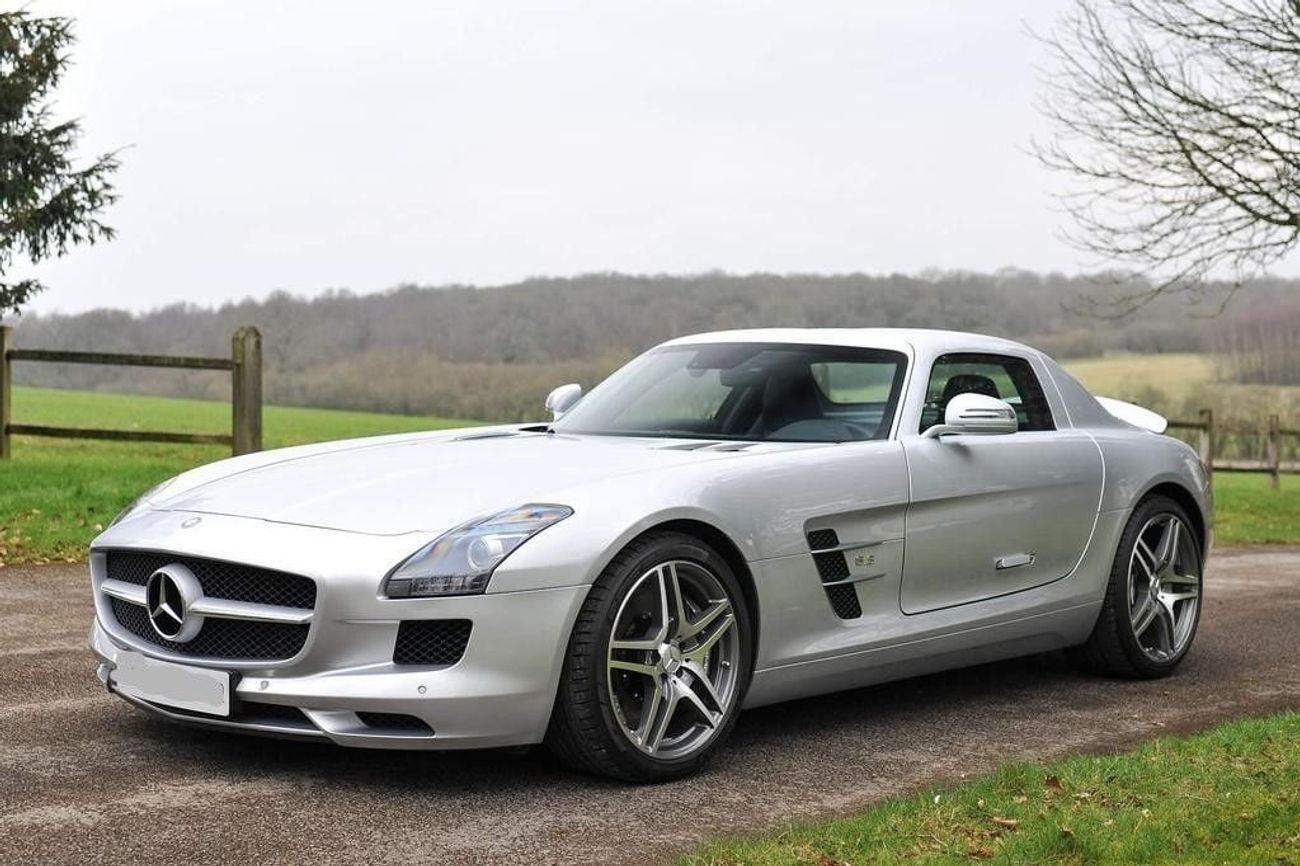 Mercedes-Benz SLS AMG Std 6.2L EUROPEAN SPEC Mercedes SLS in great condition
