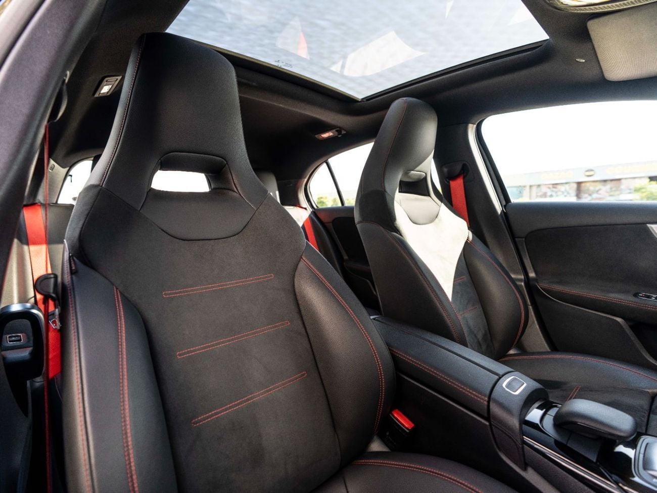Mercedes Benz A35 AMG 4MATIC PREMIUM STD 4MATIC Hatchback