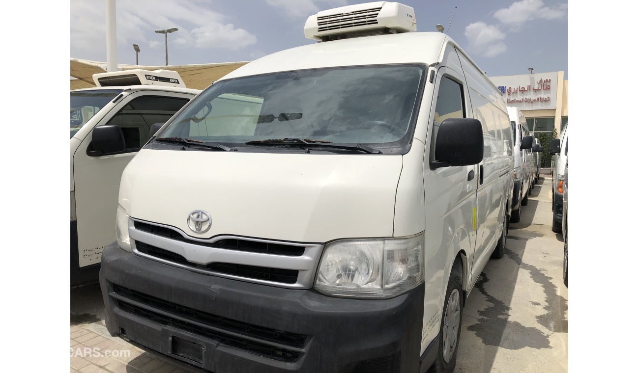 Toyota Hiace Highroof Thermoking Chiller,2013.Excellent Condition