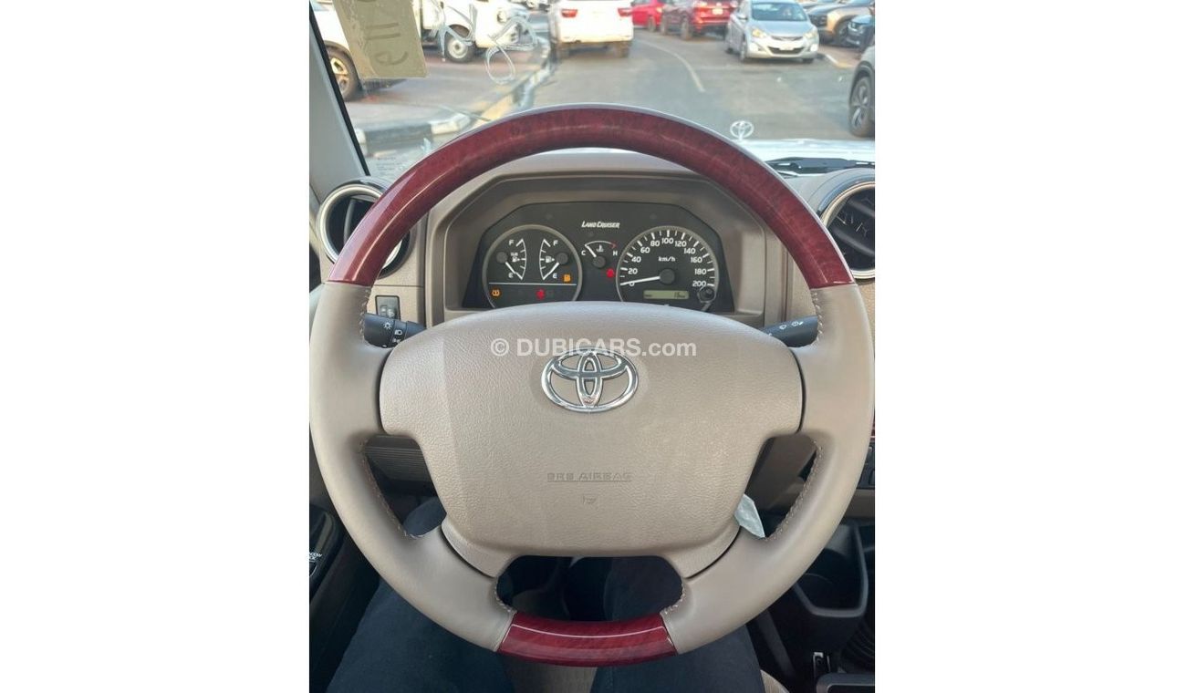 Toyota Land Cruiser Pick Up Toyota_Land_Cruiser_Pick_Up_4.5L_Single_Cabin_Diesel_M/T_2023