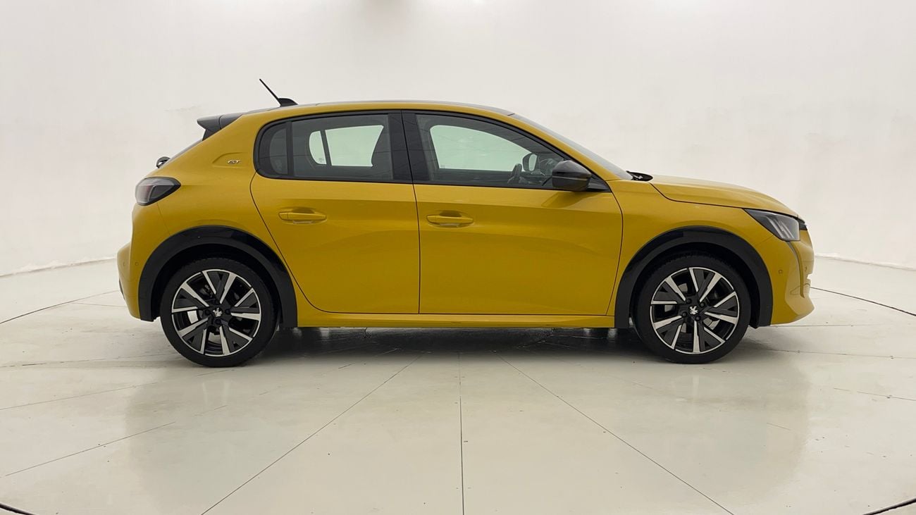 بيجو 208 GT LINE 1.2 | بدون دفعة مقدمة | اختبار القيادة في المنزل