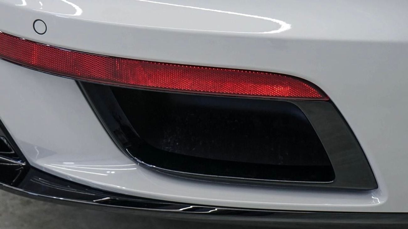 بورش 911 Turbo S 3.8L (640 HP) Coupe