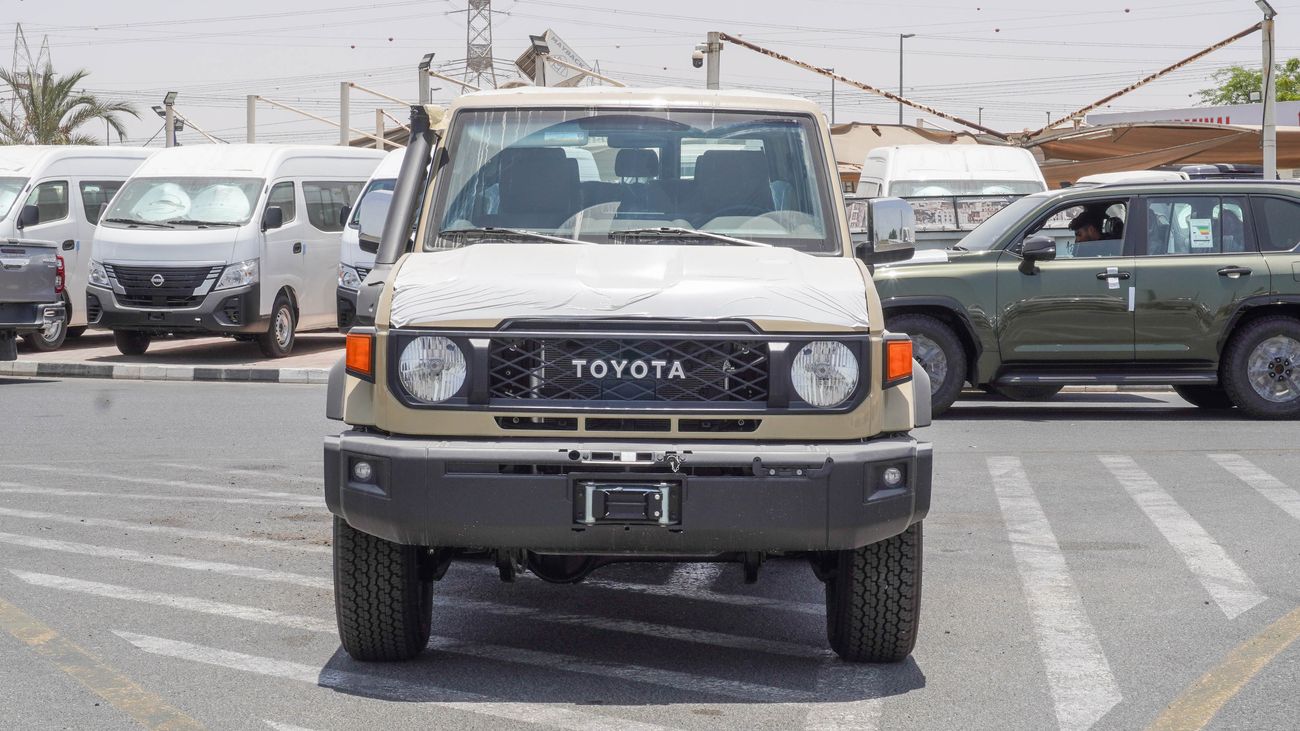 Toyota Land Cruiser 70 LX 4.0 L V6