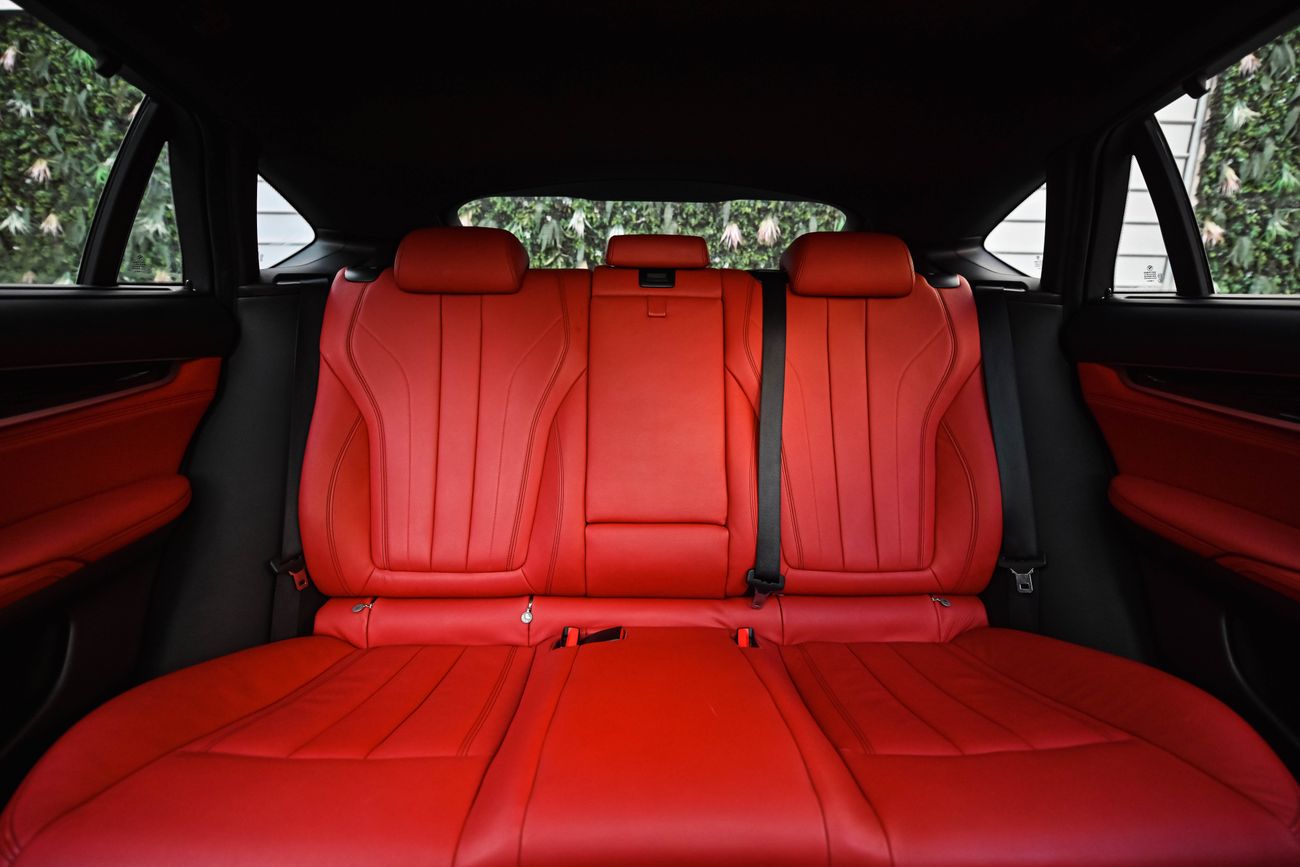 BMW X6 xDrive50i | 2,642 P.M  | 0% Downpayment | Extraordinary Condition!