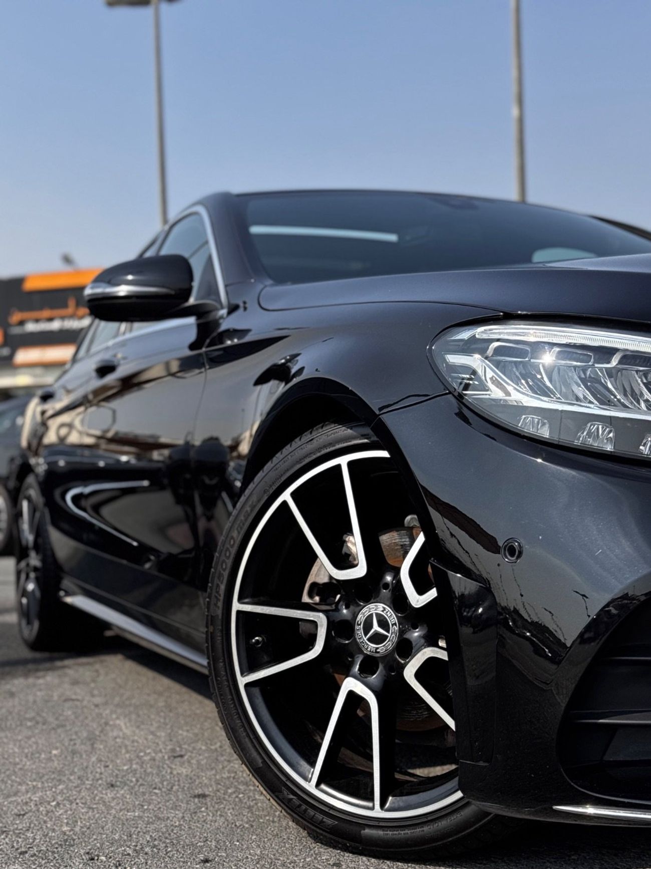 مرسيدس بنز C 200 Premium 2.0L
