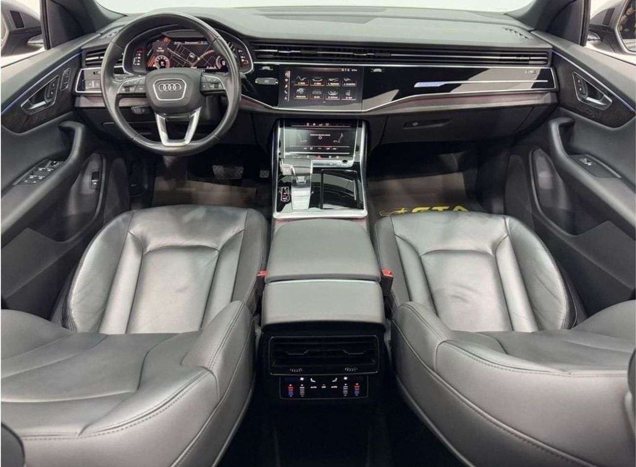 Audi Q8 55 TFSI quattro S-Line 3.0L (340 HP) 2020 Audi Q8 S-Line 55TFSI Quattro, Warranty, Full Service Hist