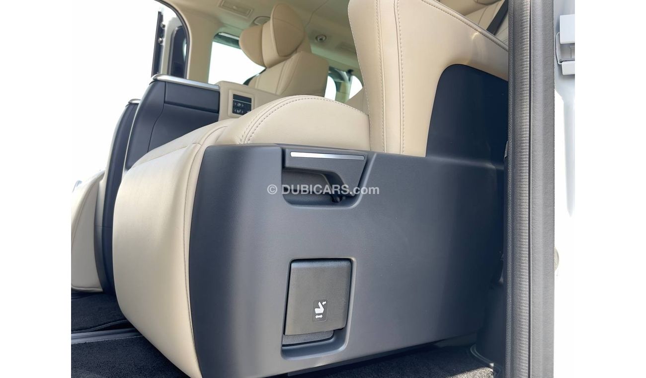 تويوتا جرافينا 3.5L Petrol RWD Premium 2023MY