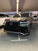Lexus LX600 F SPORT