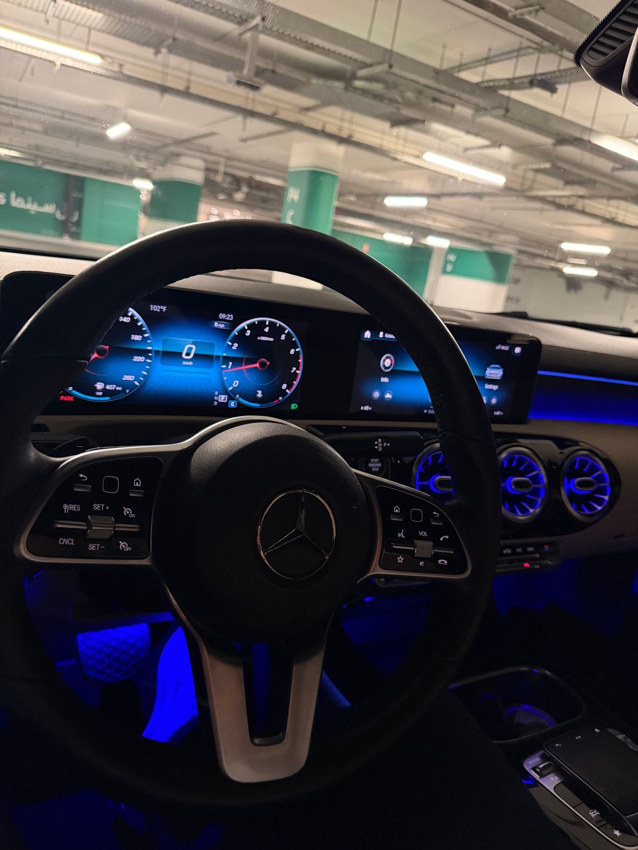 Mercedes Benz CLA250