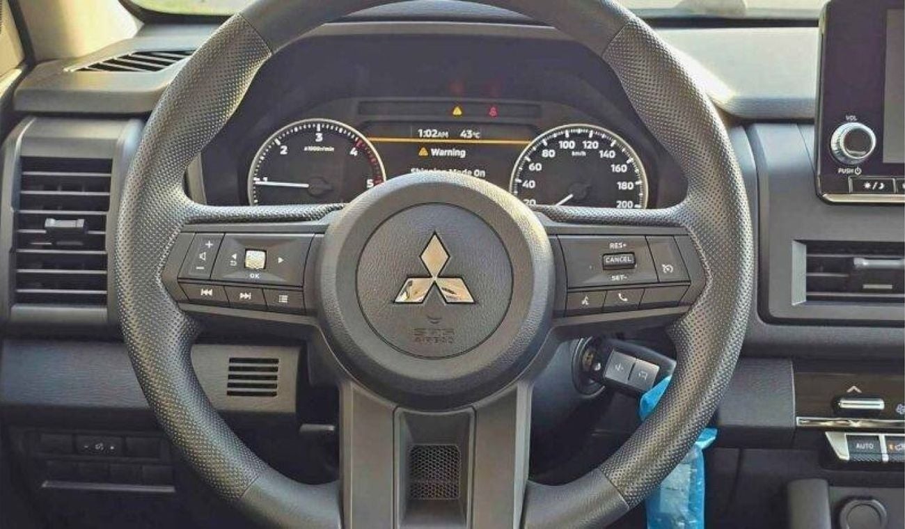 Mitsubishi L200 Mitsubishi L200 Sportero 2.4L diesel MY2025 FOR export only