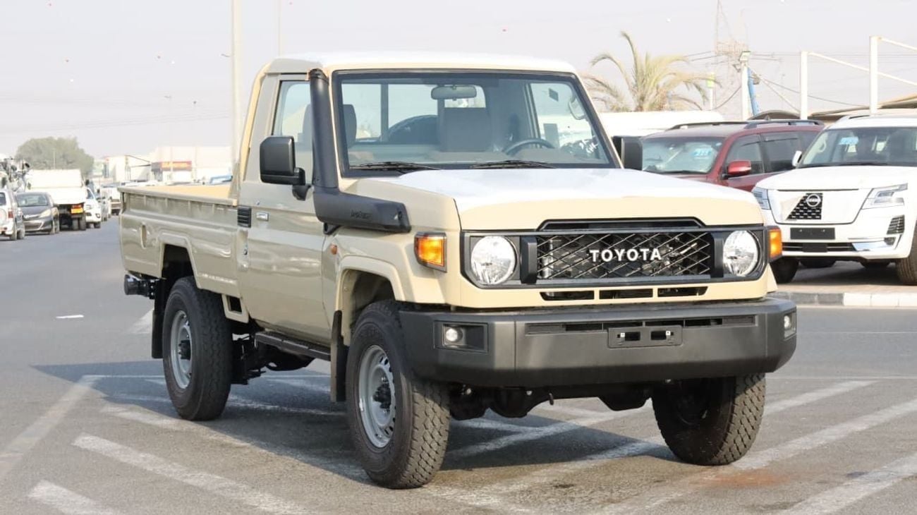 Toyota Land Cruiser Pickup 70 VXR Toyota Land Cruiser LC79 SC 4.0 AT 2025 basic GCC