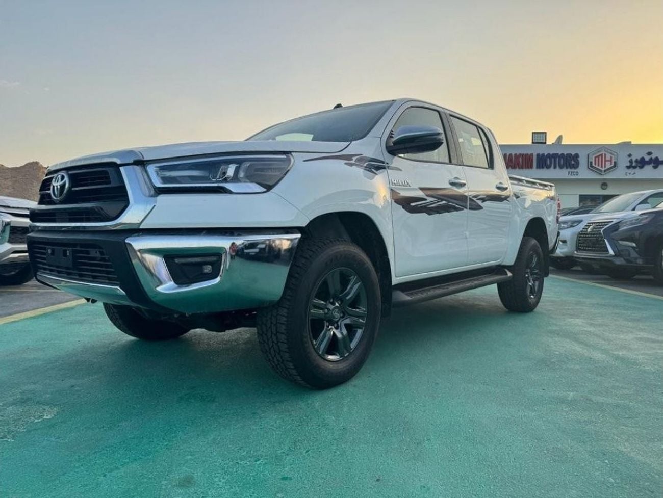 تويوتا هيلوكس TOYOTA HILUX 2.4L 4X4 MANUAL DIGITAL AC 2025 MODEL GCC