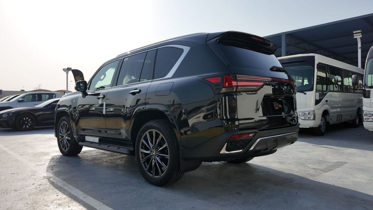 لكزس LX 700h F Sport