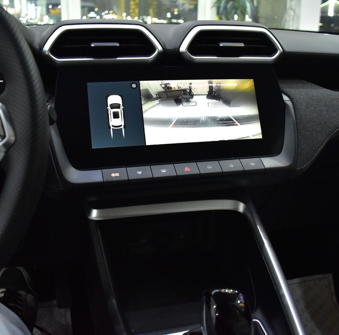 MG ZS EXCELLENT DEAL for our MG ZS 1.5L ( 2025 Model ) in White Color GCC Specs