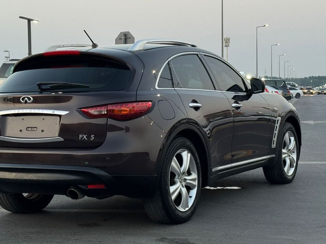 إنفينيتي FX35 فل اوبشن بفتحه سقف