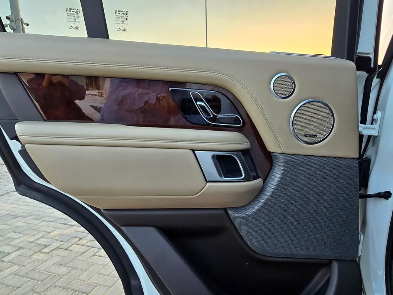Land Rover Range Rover HSE European Specs