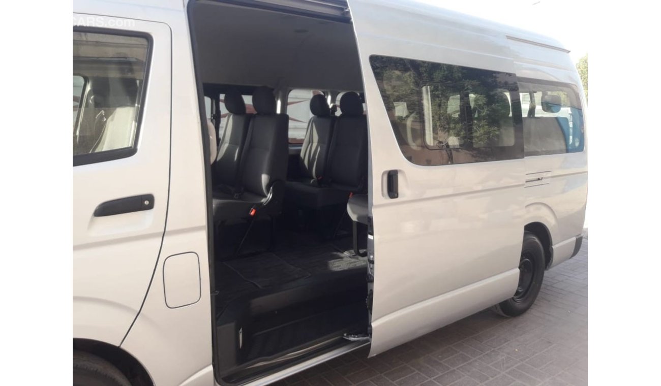 Toyota Hiace Hiace commuter RIGHT HAND DRIVE (Stock no PM 731 )