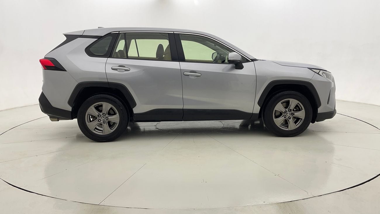 تويوتا راف ٤ EX 2.5 | بدون دفعة مقدمة | اختبار القيادة في المنزل