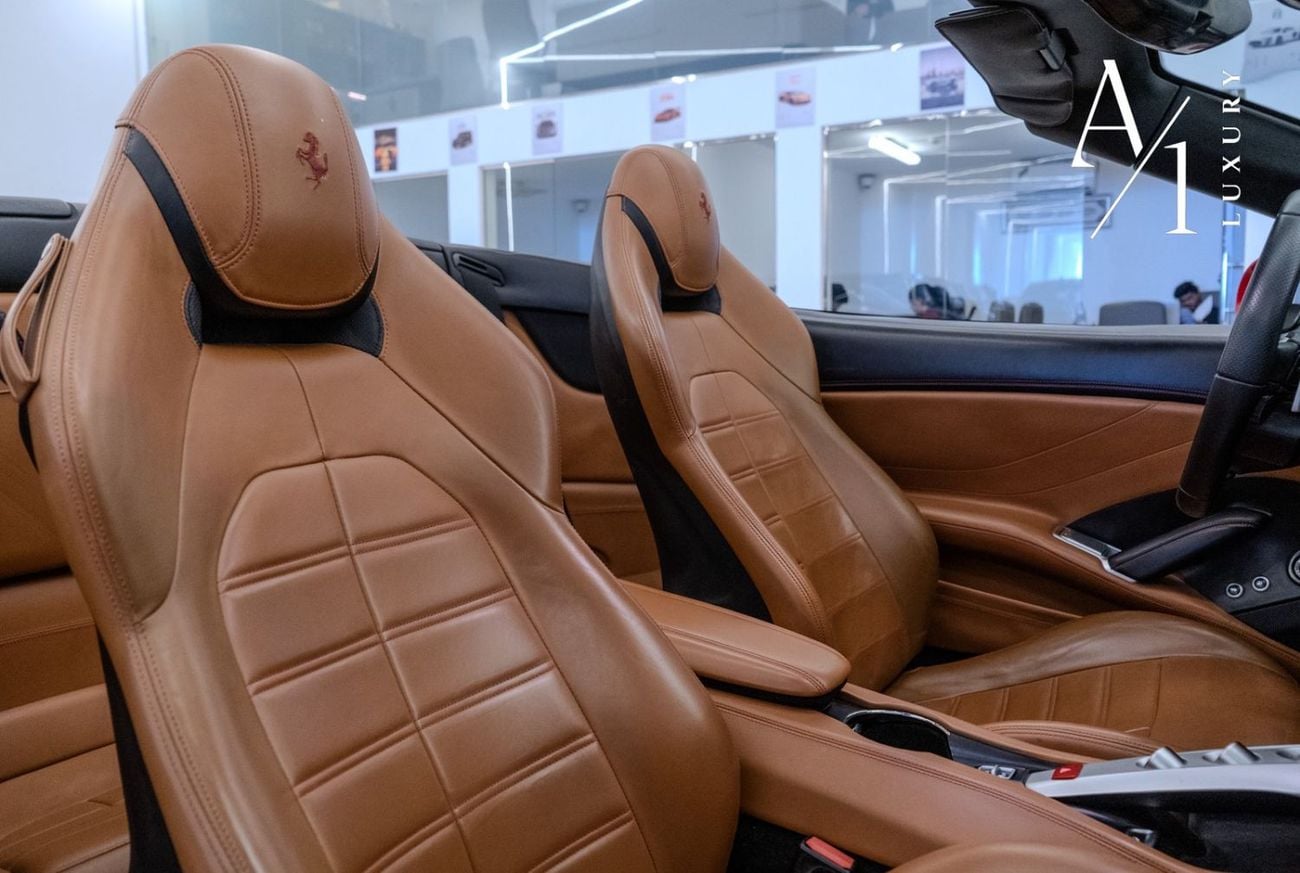Ferrari California Std 3.9L (553 HP) 2016 Ferrari California T, With Full Service History, Excellent Condition, GCC Spe