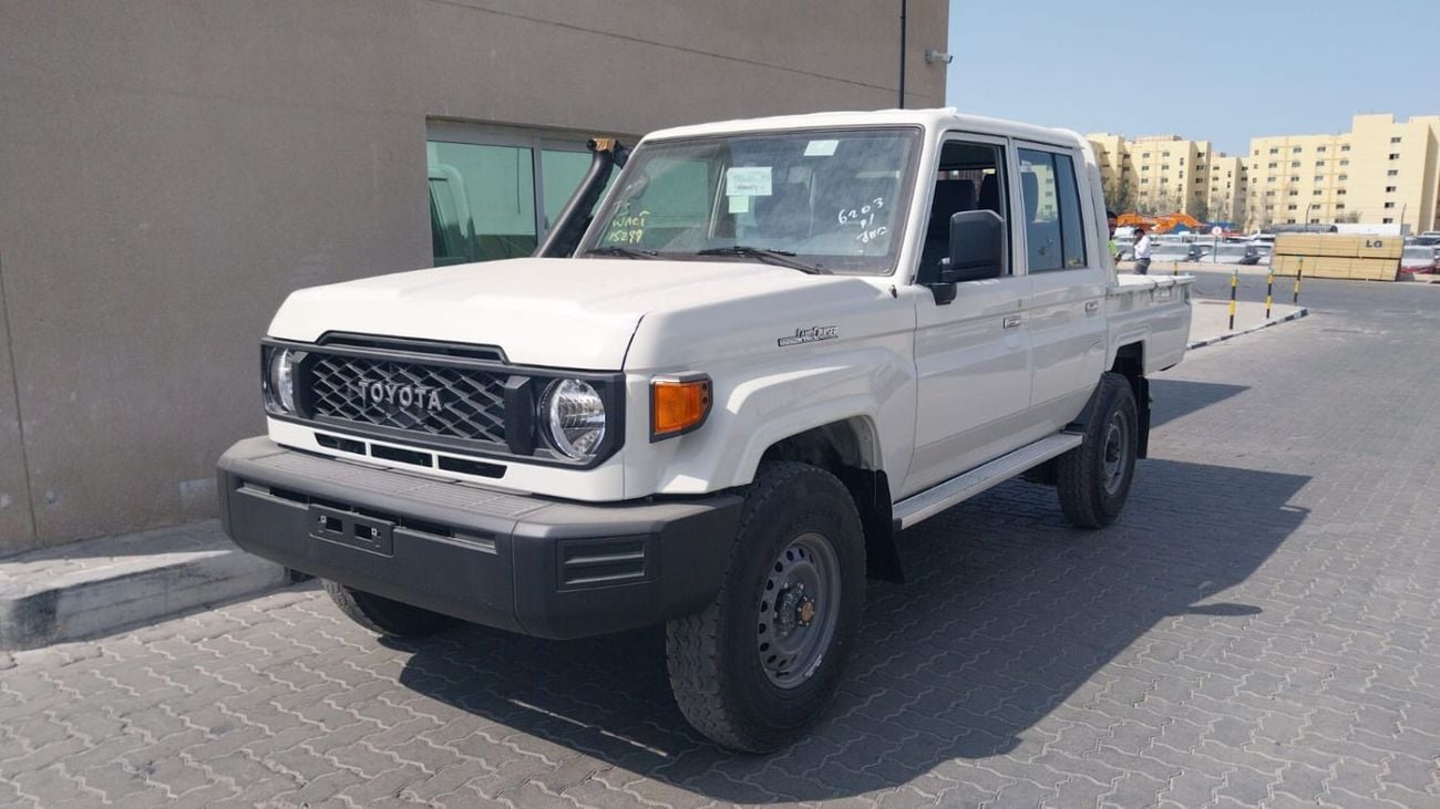 Toyota Land Cruiser Pick Up LC 79 Double Cab 2.8L Manual Turbo Diesel I 2025 I 0 KM I With Warranty