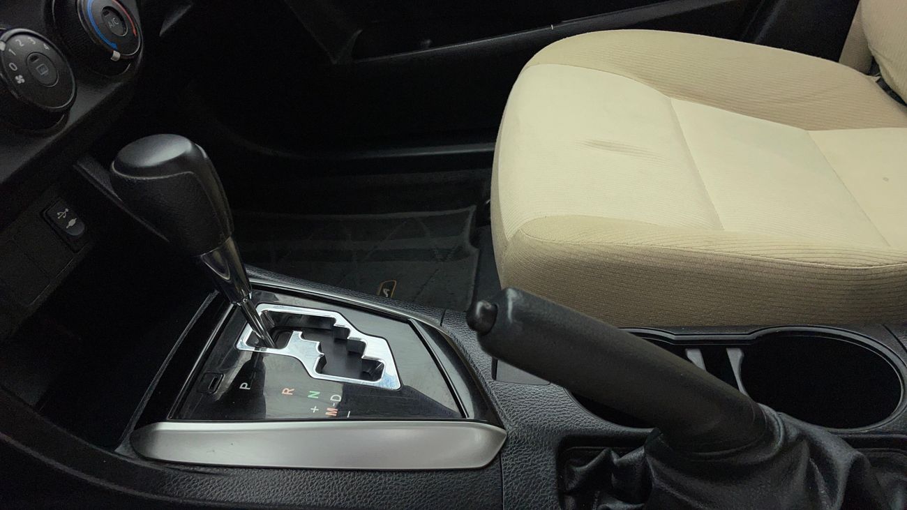 تويوتا كورولا SE 2 | بدون دفعة مقدمة | اختبار قيادة مجاني للمنزل