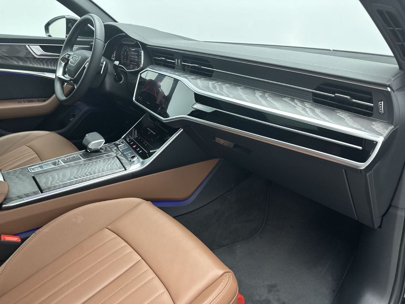 أودي A6 40 TFSI ADVANCED 40 TFSI (190 HP) A6 Sedan Advanced 40 TFSI 190hp Progress (Ref# 61983)