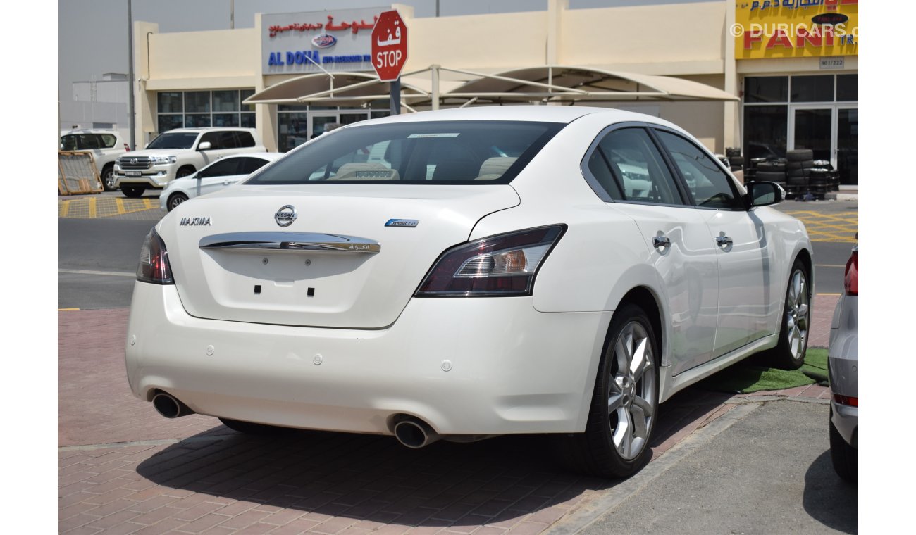 Nissan Maxima 2015 WHITE NUMBER 2 GCC NO ACCIDENT NO ACCIDENT PERFECT