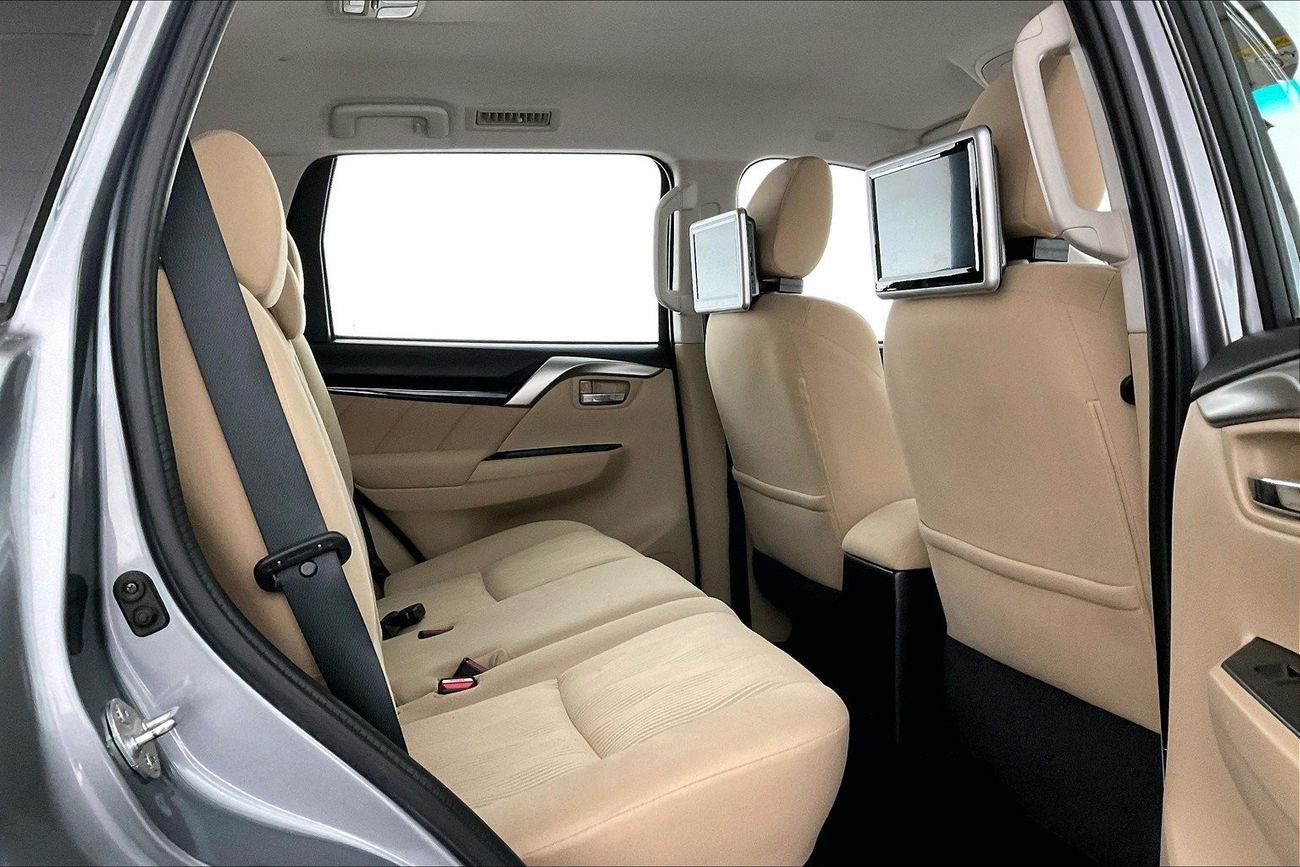 Lexus GX460 Premier | 1 year free warranty | 0 Down Payment