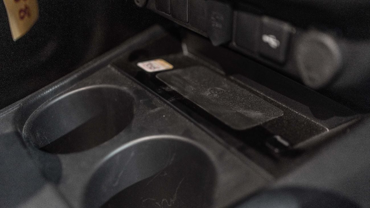 Toyota Hilux 2025 Toyota Hilux 2.7L AT Petrol (White)