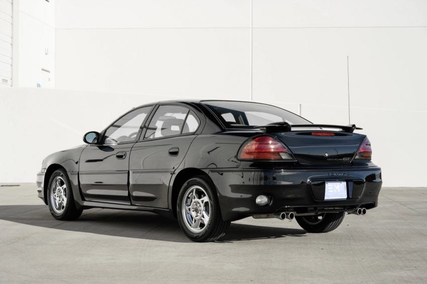 Pontiac Grand Am exterior - Rear Right Angled