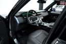 لاند روفر رينج روفر RANGE ROVER SV P530 | MIDDLE EAST SPECS | REAR TVS | LEG REST TWO TONE INTERIOR