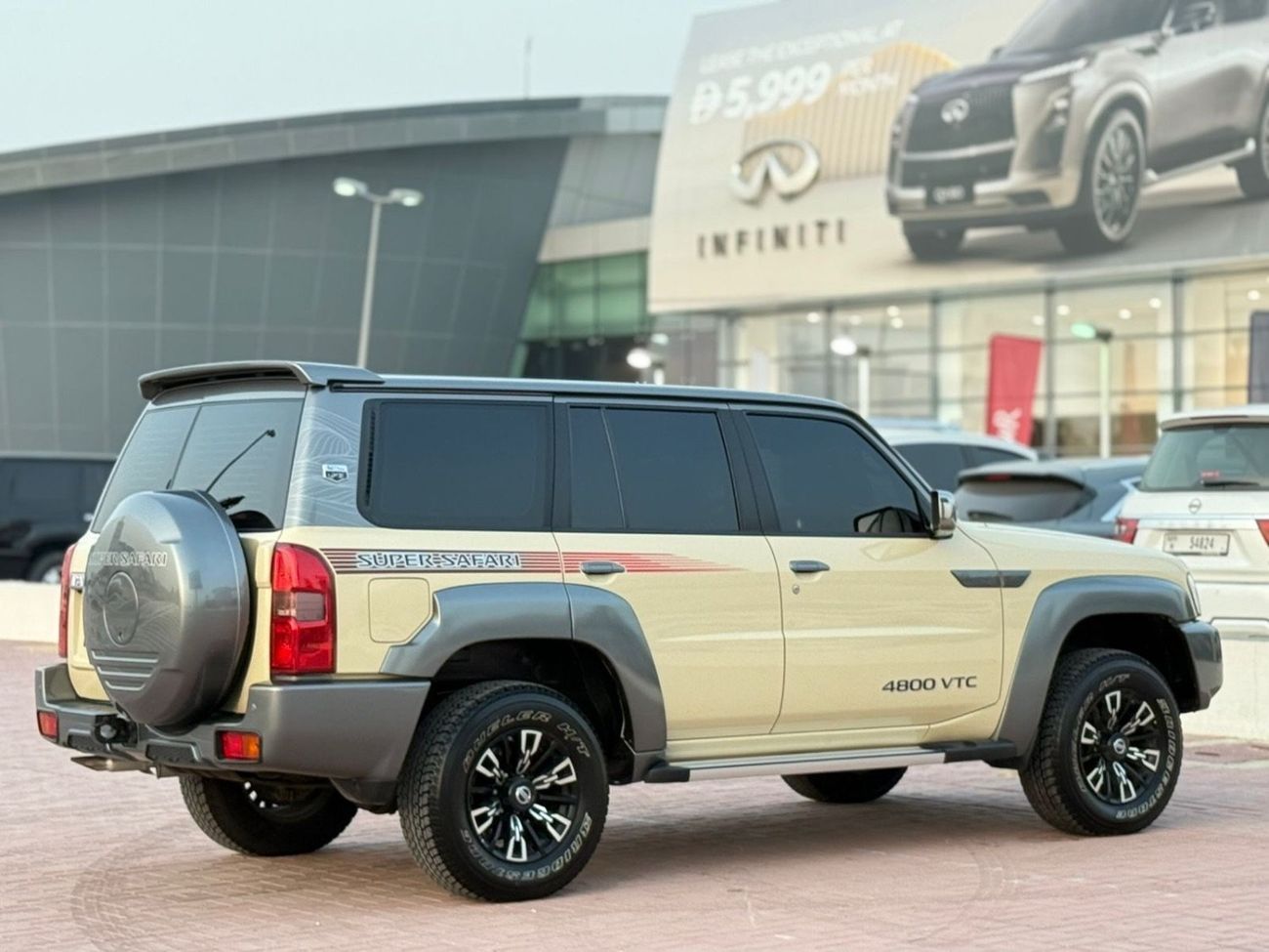 Nissan Patrol Safari Super Safari 4.8L A/T