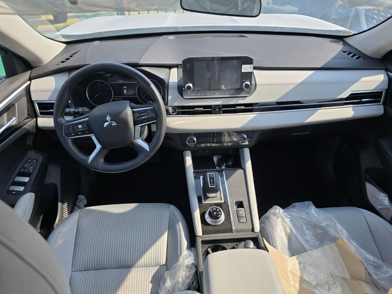 Mitsubishi Outlander GLX 2.4L GLX 2.5L