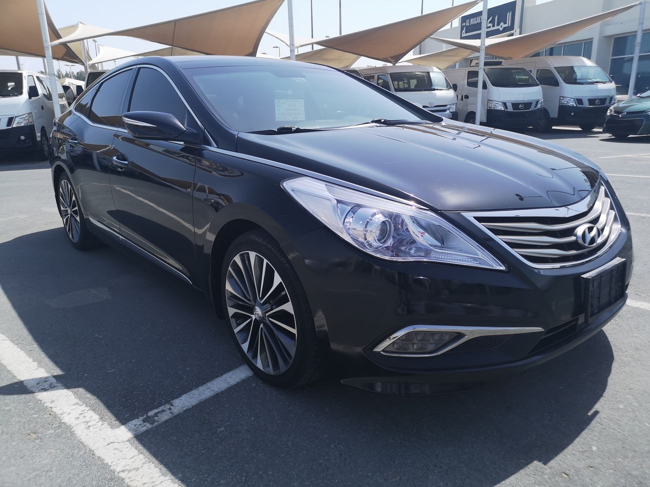 هيونداي أزيرا هيونداي ازيرا صالون