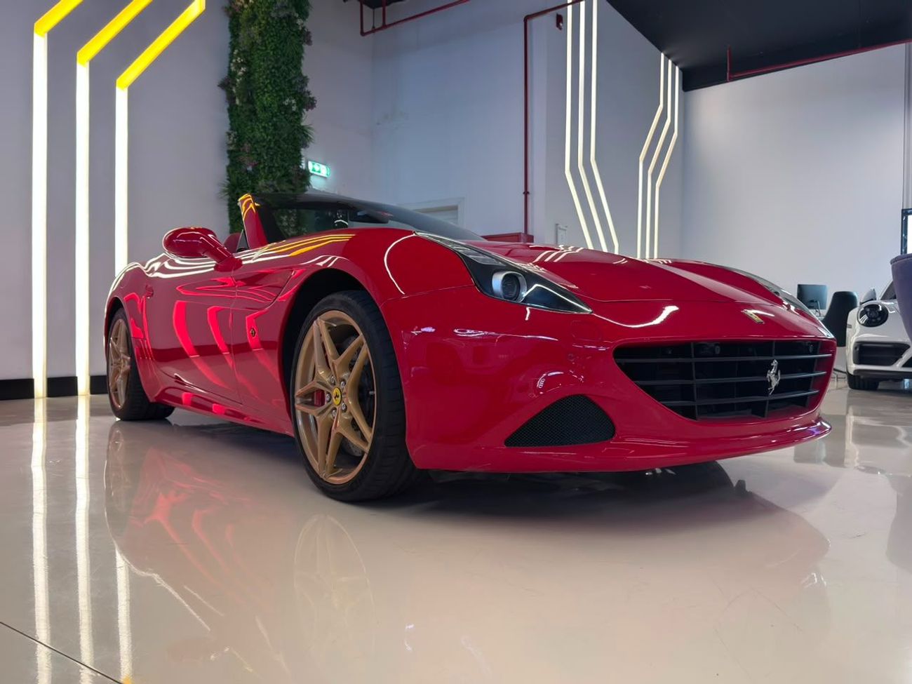 Ferrari California 2016 Ferrari California T | GCC Specs | Low Mileage | Perfect Condition